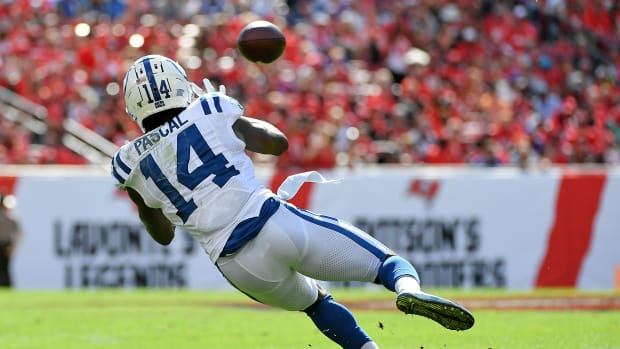 zach-pascal-colts-bucs